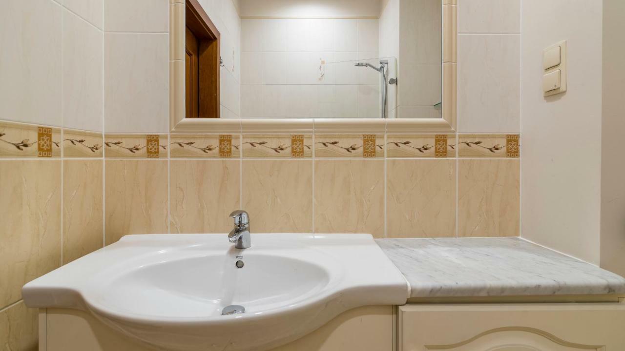 Maya'S Flats & Resorts - Old Town Dluga 72 One Storey Γκντανσκ Εξωτερικό φωτογραφία